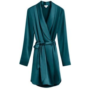 NWT Cuyana silk robe size small